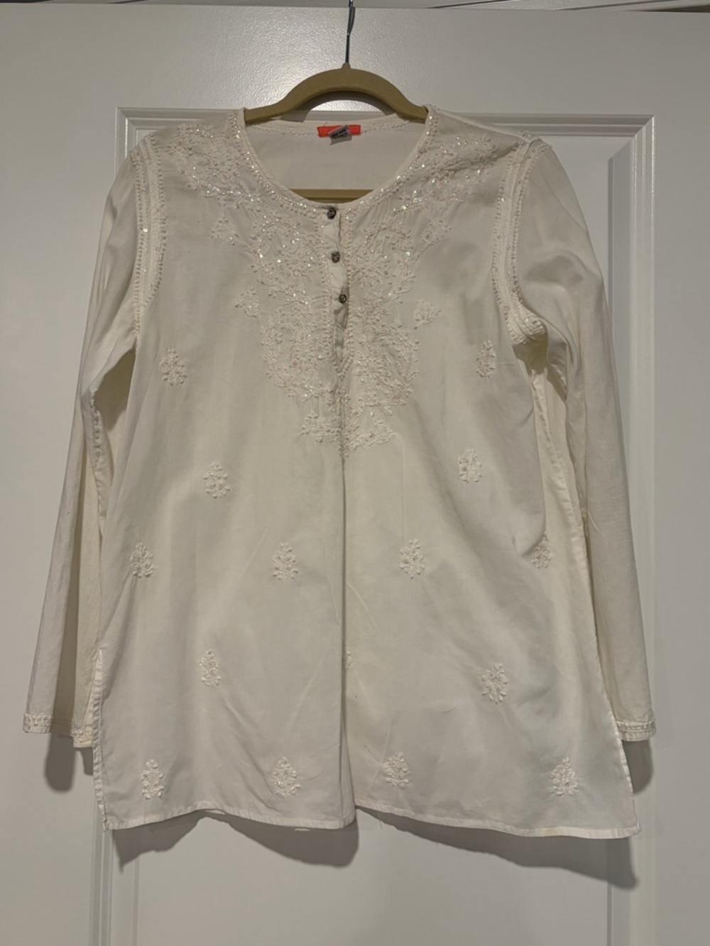 Glam Souls Embroidered White Long-Sleeve Women's Top